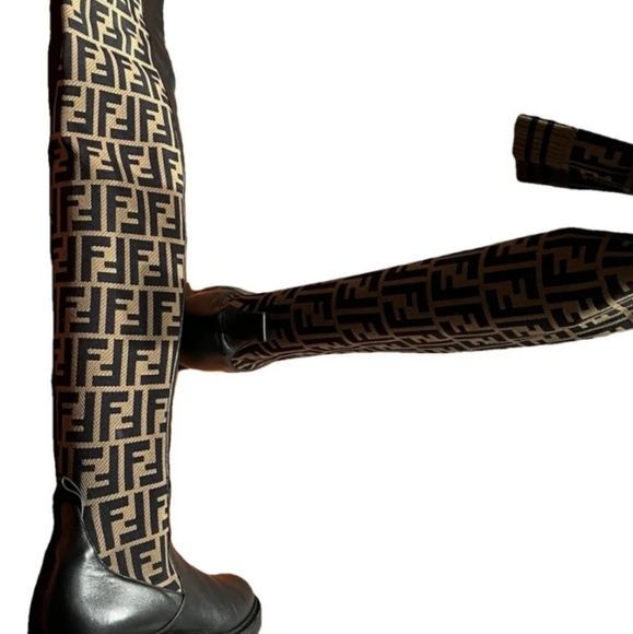 Fendi Over the Knee Riding Boots. Excellent Condition - Picture 4 of 4